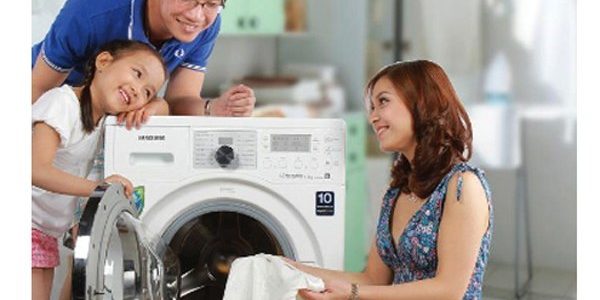 máy giặt electrolux bị kẹt cửa